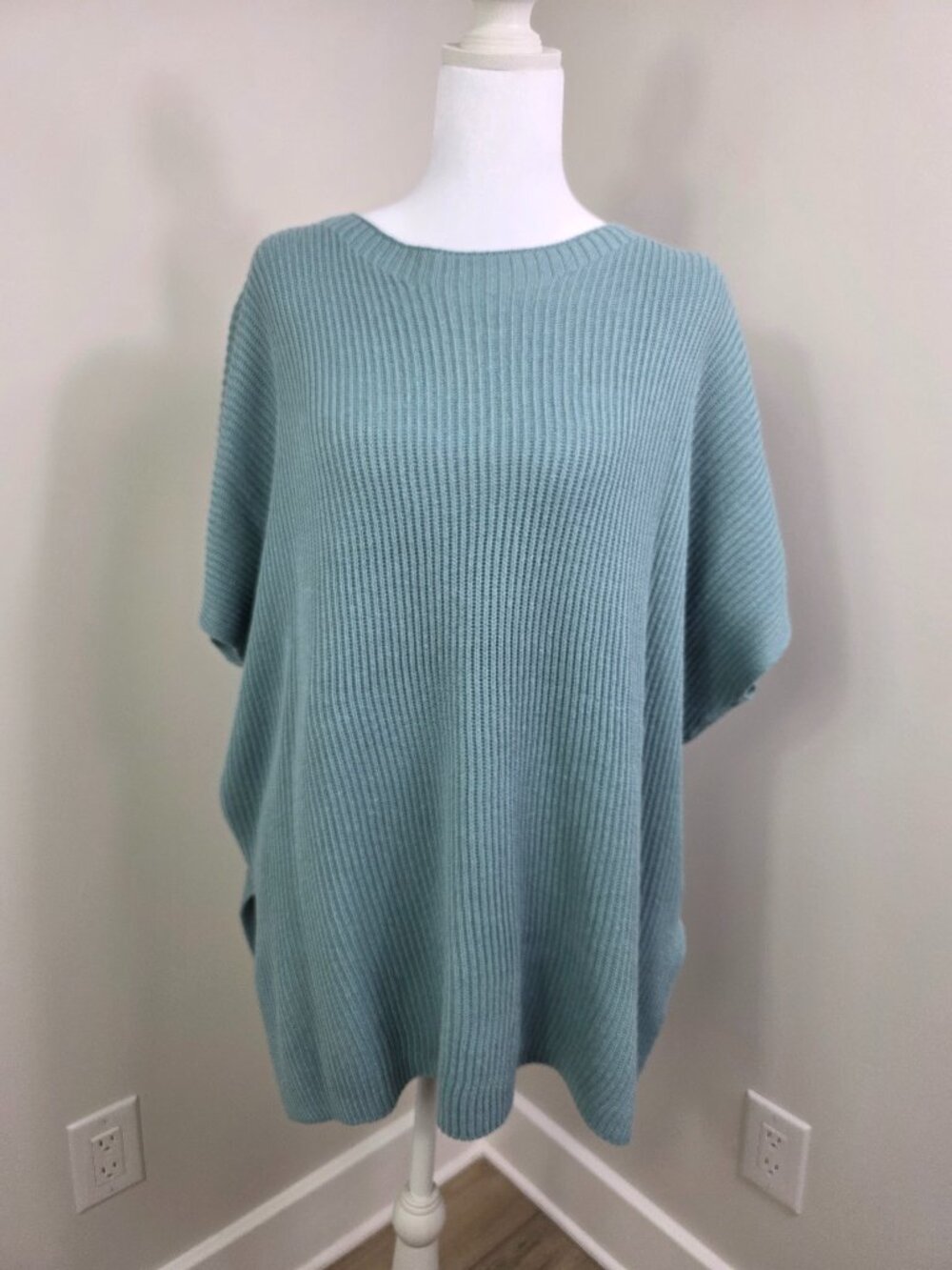 Women's Ribbed Knit Tunic Sweater Light Teal Size L Oversized Relaxed Fit NWOT